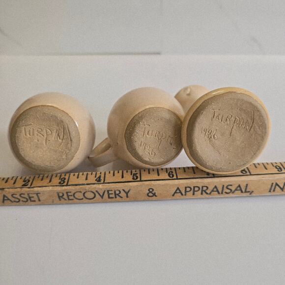 Dana Turpin Signed Pottery Three Piece Set Creamer, Sugar Bowl, Vase Tan Peach - Picture 10 of 10